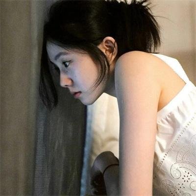 地铁女孩